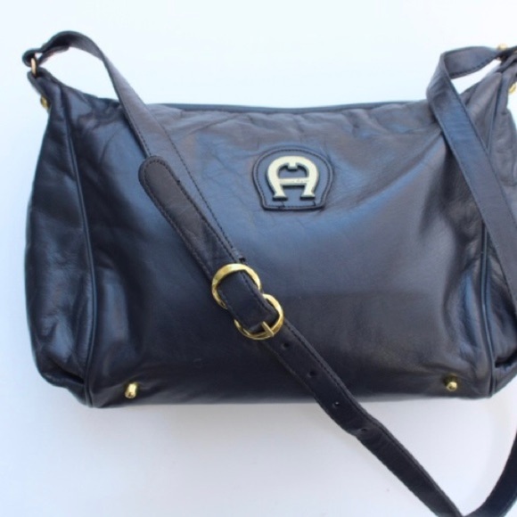 Vintage Etienne Aigner cross body bag - Picture 12 of 14